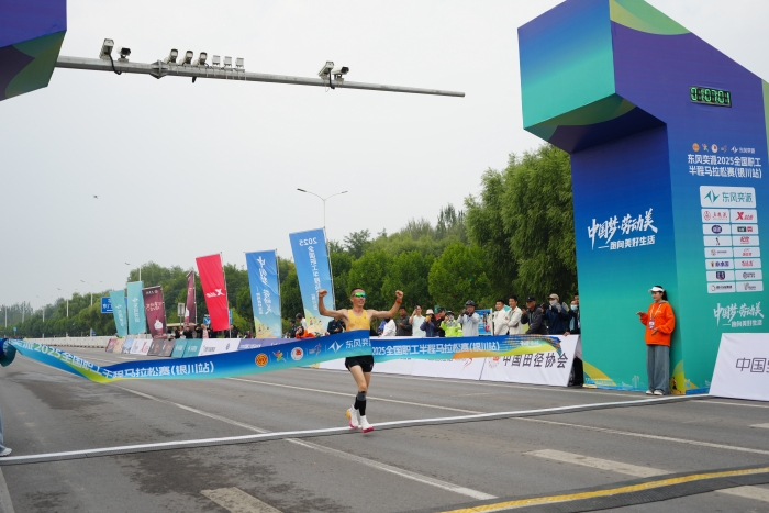 男子組冠軍沖線 男子組冠軍沖線